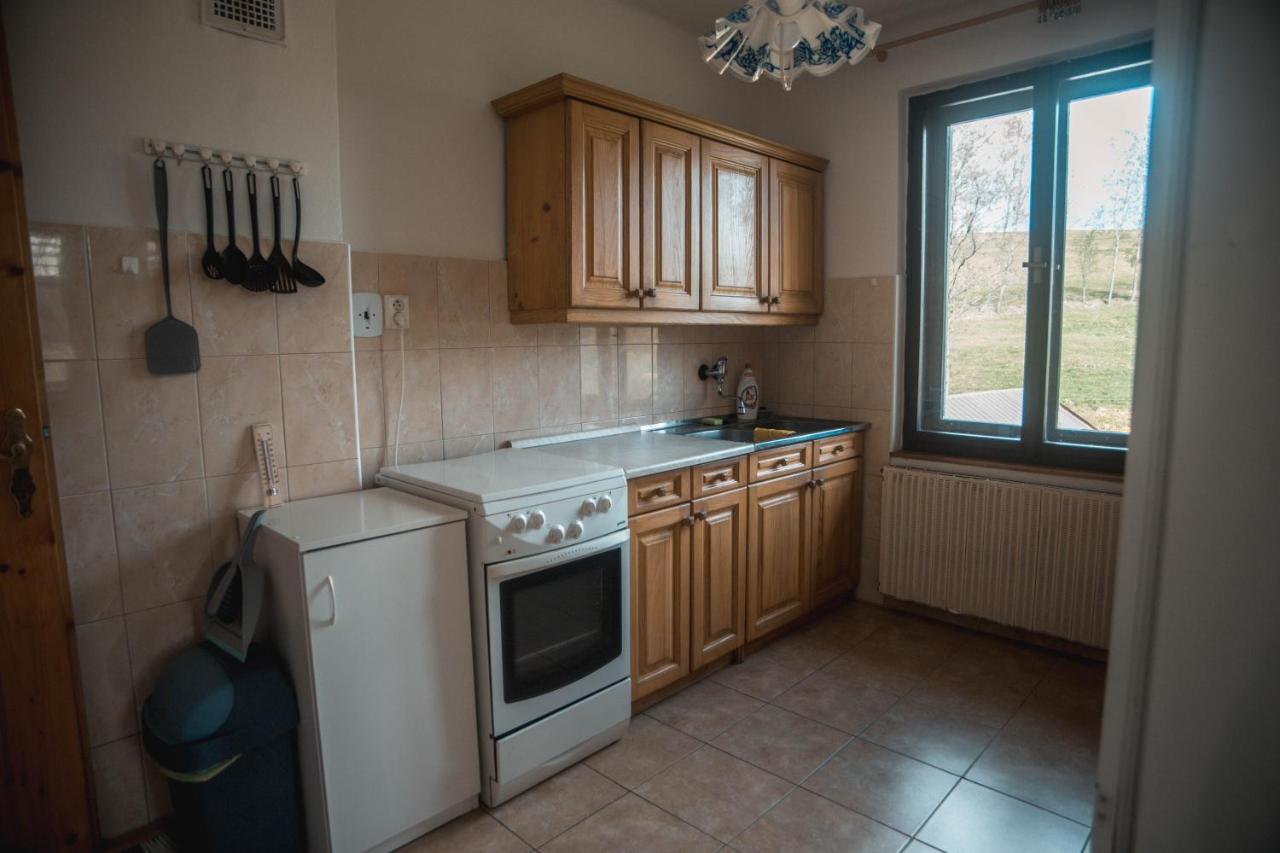 Apartmány Ve Mlejně Cachrov Exterior foto