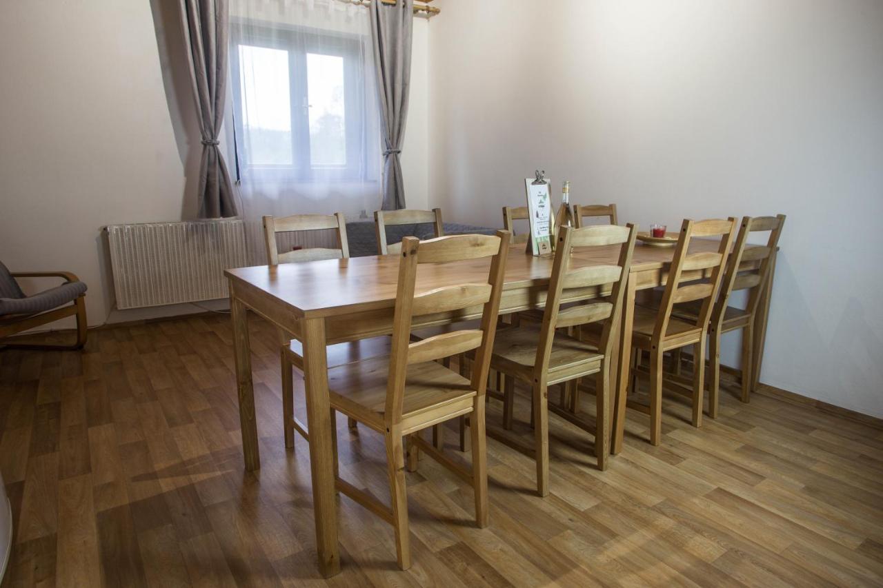 Apartmány Ve Mlejně Cachrov Exterior foto