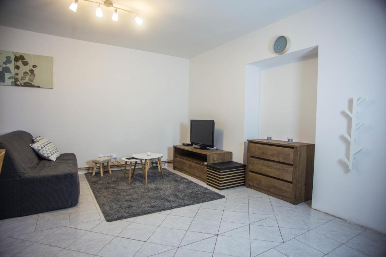 Apartmány Ve Mlejně Cachrov Exterior foto